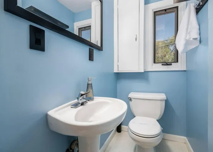 Pet-friendly German Village Haus Wifi Walkable Columbus