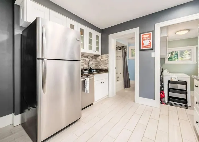 Сasa de vacaciones Pet-friendly German Village Haus Wifi Walkable *